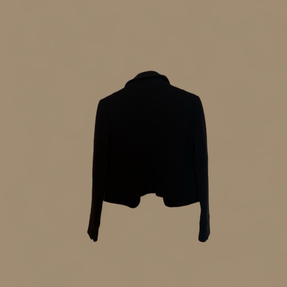 Cropped, light jacket from Anthropologie - Picture 3 of 3